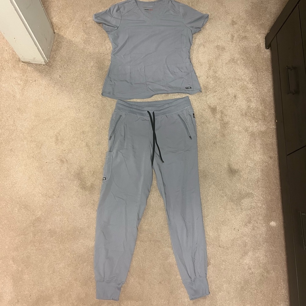 Greys Anatomy Scrub Set